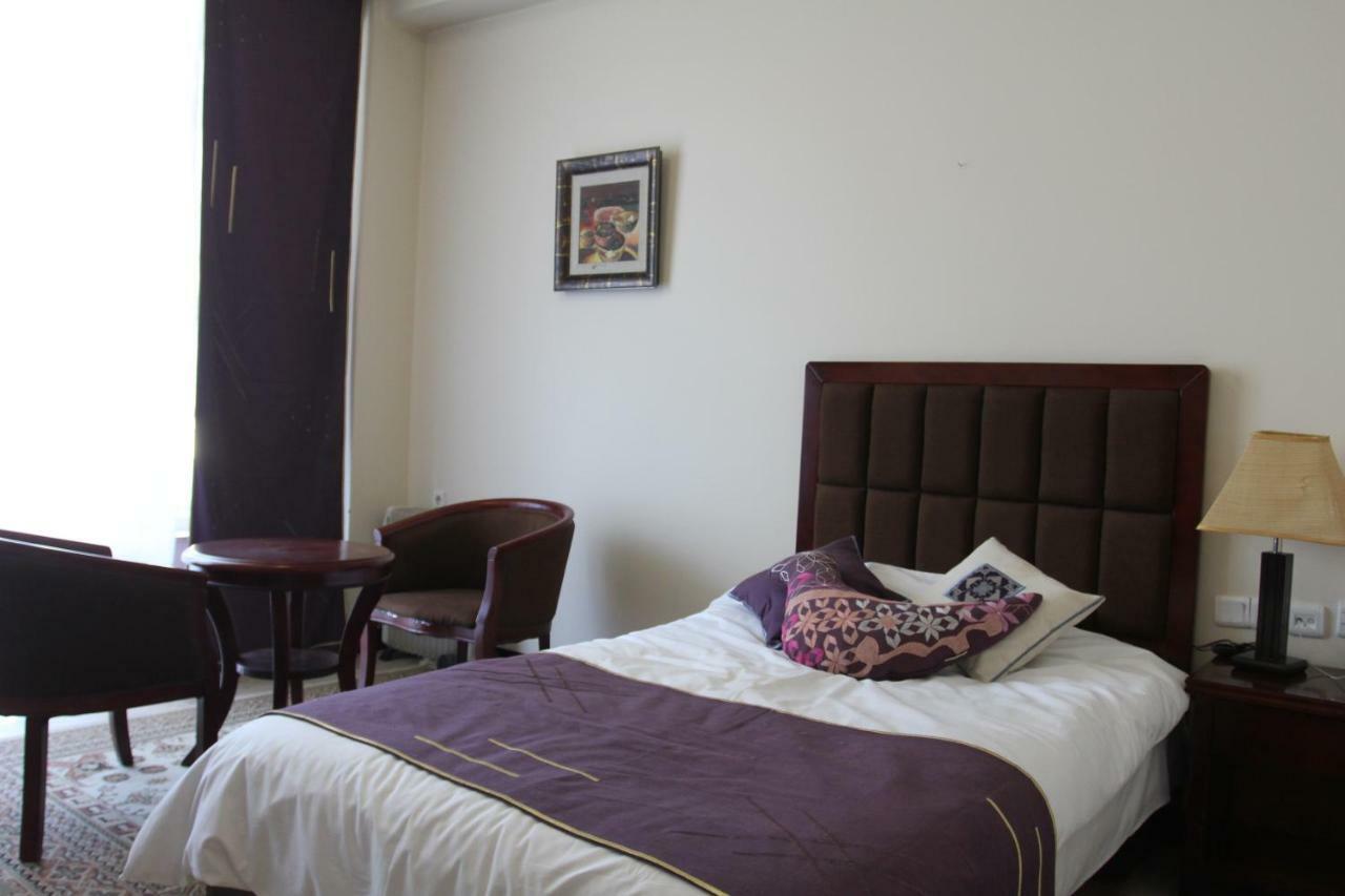 Park Star Hotel Kabil Dış mekan fotoğraf