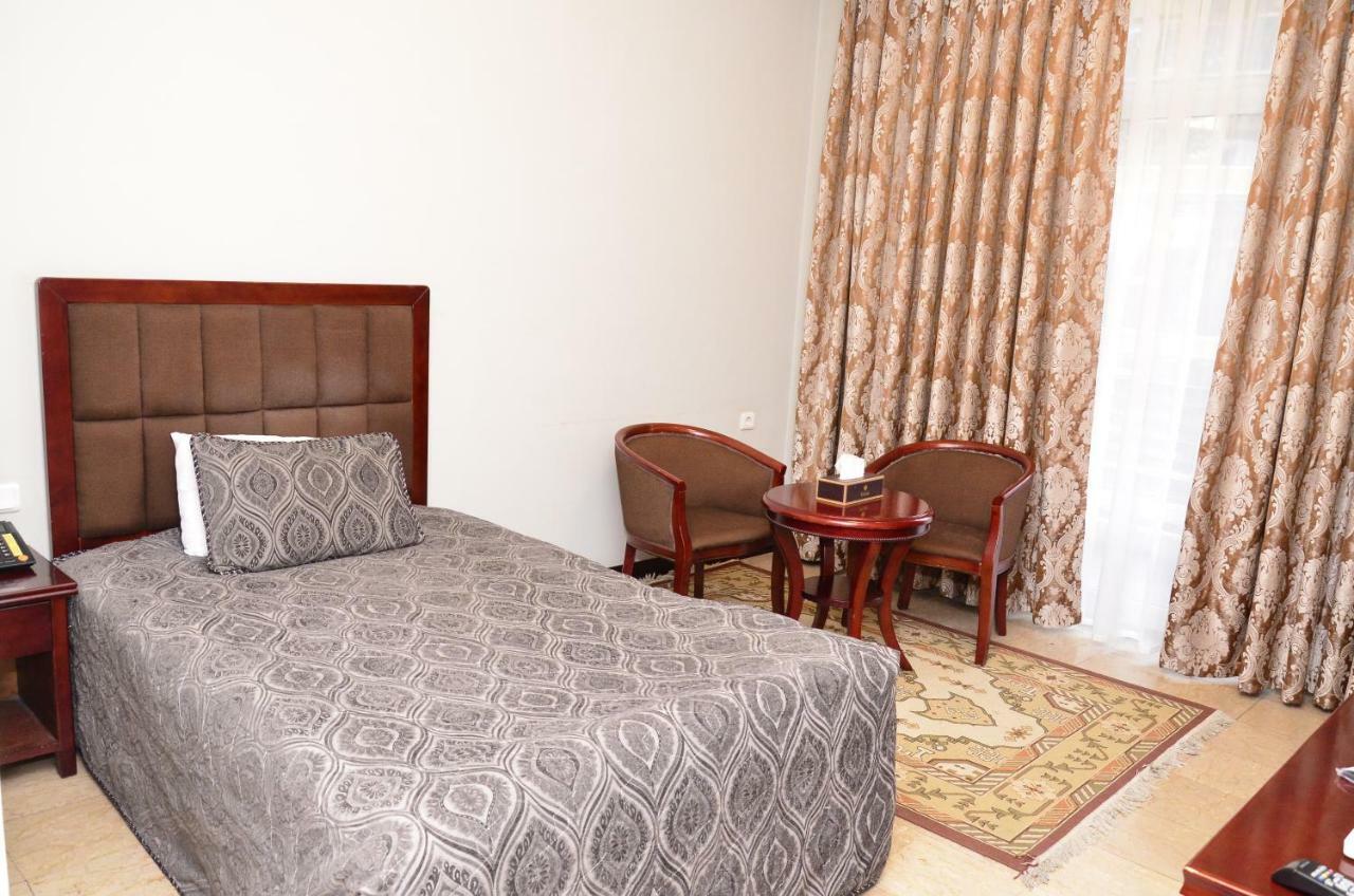 Park Star Hotel Kabil Dış mekan fotoğraf
