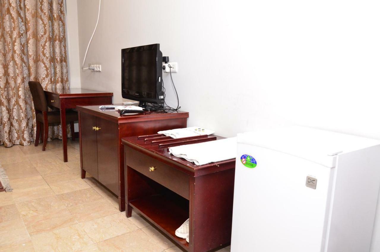 Park Star Hotel Kabil Dış mekan fotoğraf