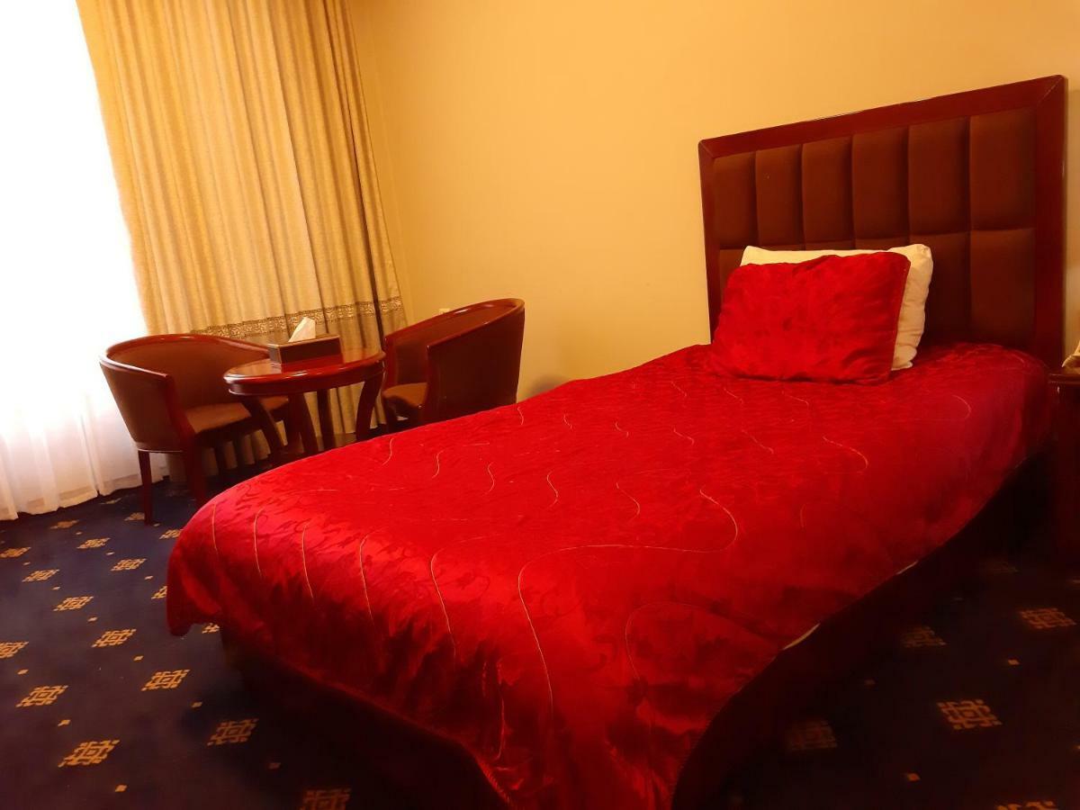 Park Star Hotel Kabil Dış mekan fotoğraf