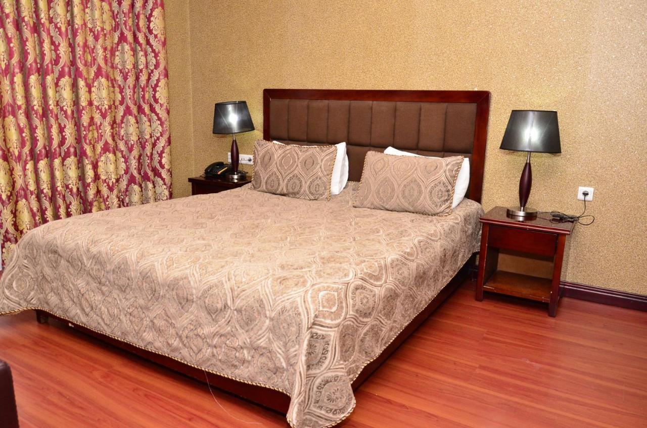 Park Star Hotel Kabil Dış mekan fotoğraf